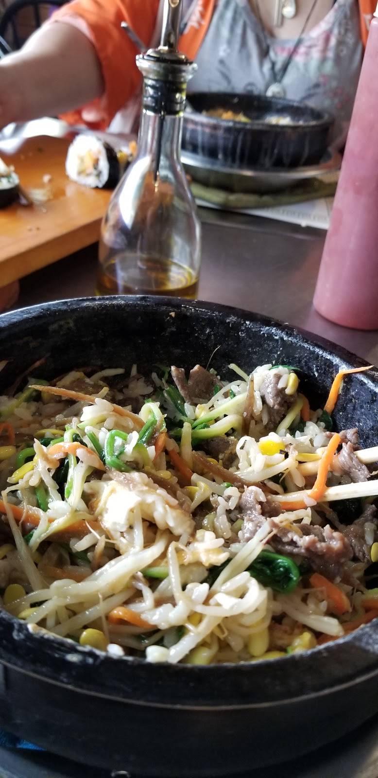 Seoul Garden | restaurant | 1025 W McKinley Ave, Mishawaka, IN 46545, USA | 5742556960 OR +1 574-255-6960