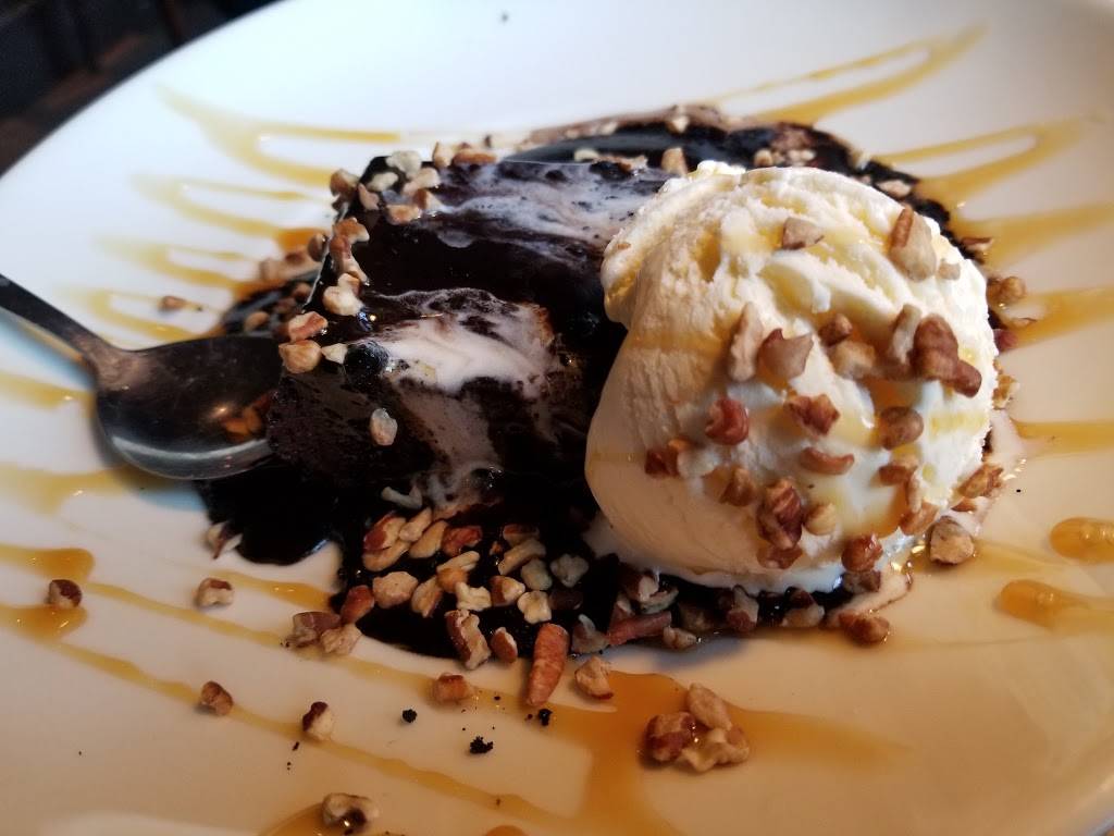 TGI Fridays | restaurant | 826 NJ-3, Clifton, NJ 07012, USA | 9737781828 OR +1 973-778-1828