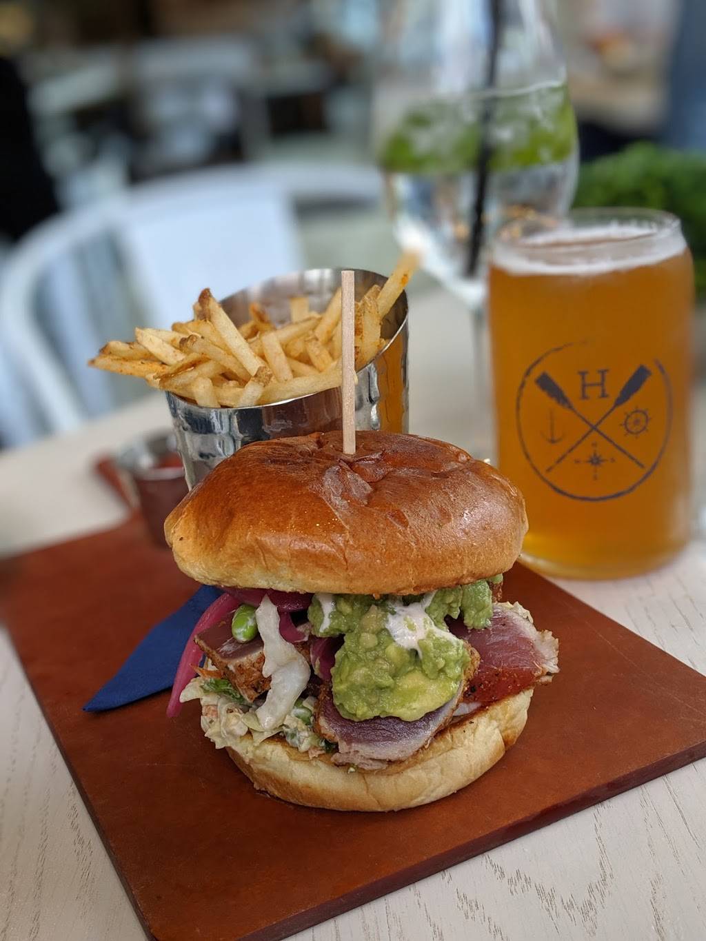 The Hampton Social | restaurant | 9114 Strada Pl, Naples, FL 34108, USA | 2392022038 OR +1 239-202-2038