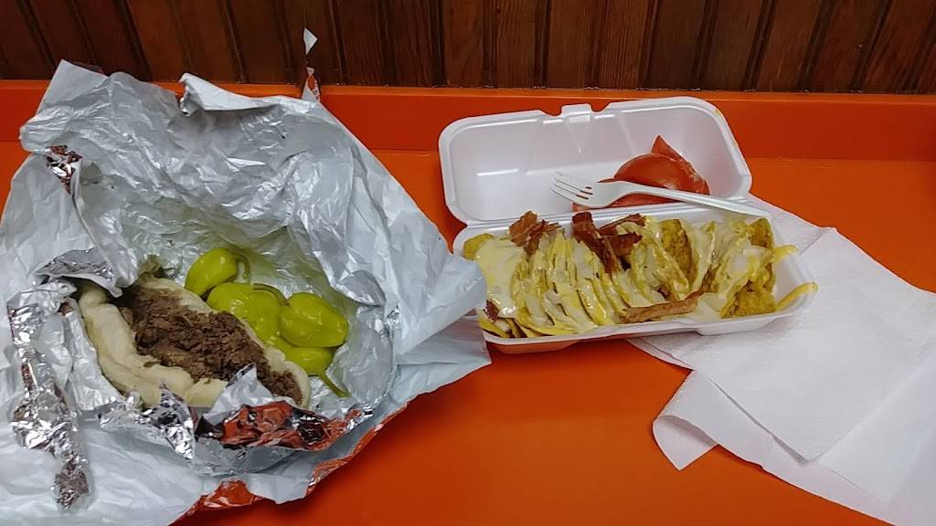 Boz Hot Dogs | restaurant | 596 S Schuyler Ave, Kankakee, IL 60901, USA | 8159330815 OR +1 815-933-0815