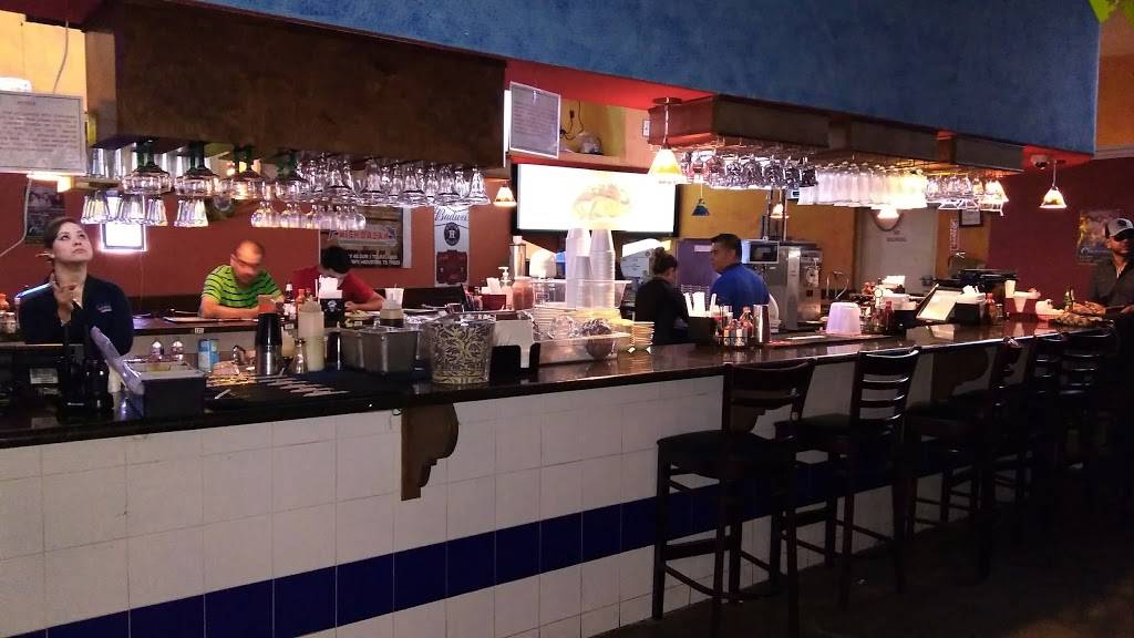 Ostioneria Michoacan | restaurant | 5819 Gulf Fwy, Houston, TX 77023, USA | 7139211800 OR +1 713-921-1800