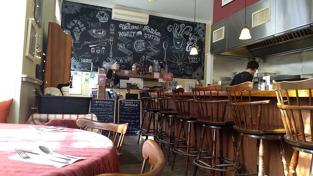 The Station Restaurant | restaurant | 50 School St, Pawlet, VT 05761, USA | 8023252503 OR +1 802-325-2503