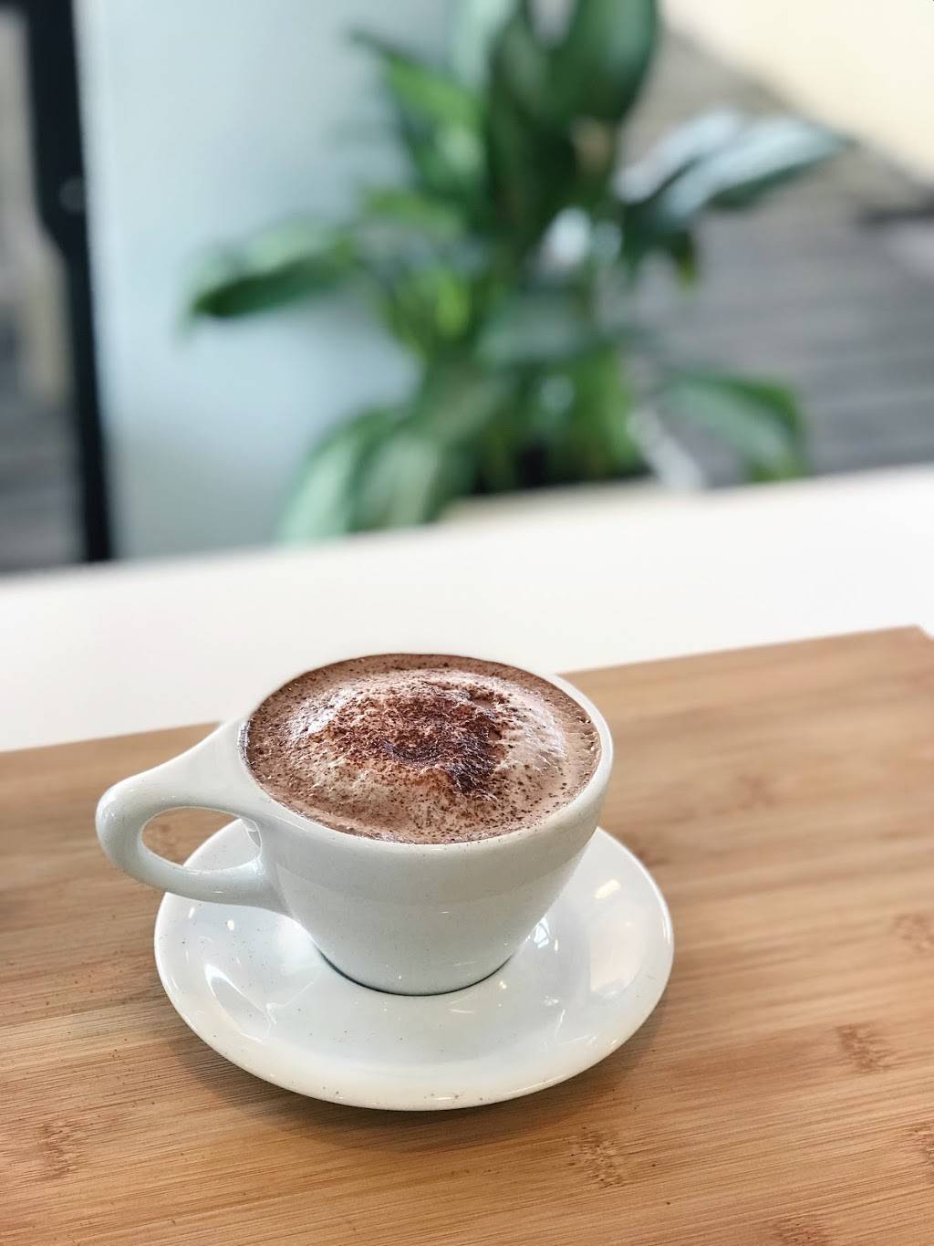 Frenz Coffee | restaurant | 5770 Melrose Ave Ste 101, Los Angeles, CA 90038, USA | 3238484523 OR +1 323-848-4523