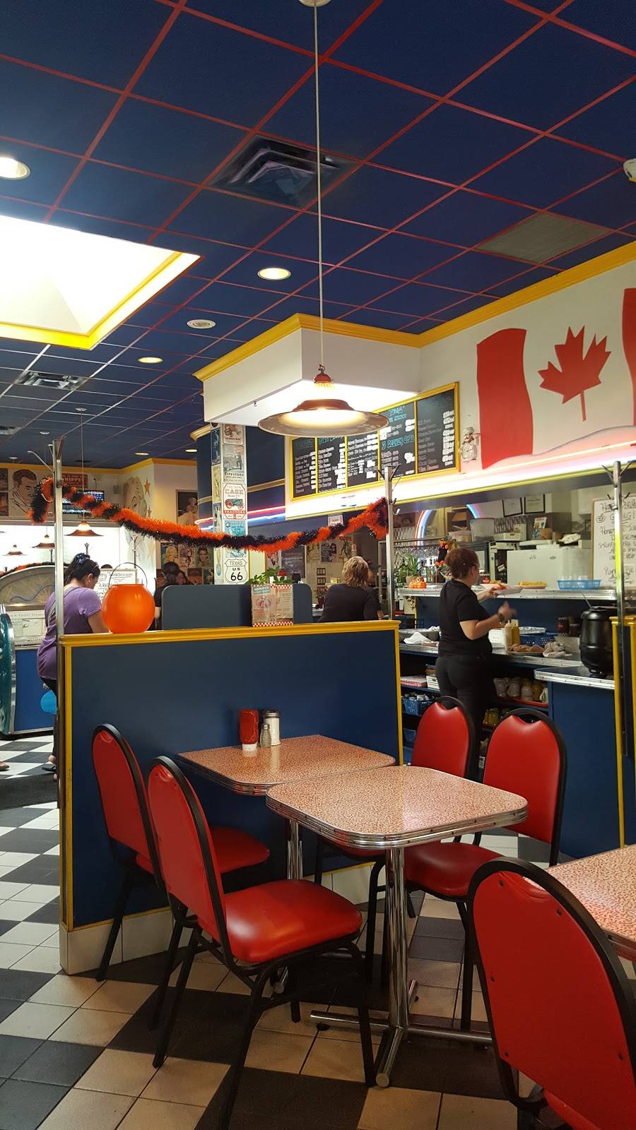 Wimpys Diner | restaurant | 416 Davis Dr, Newmarket, ON L3Y 2N9, Canada | 9058535222 OR +1 905-853-5222