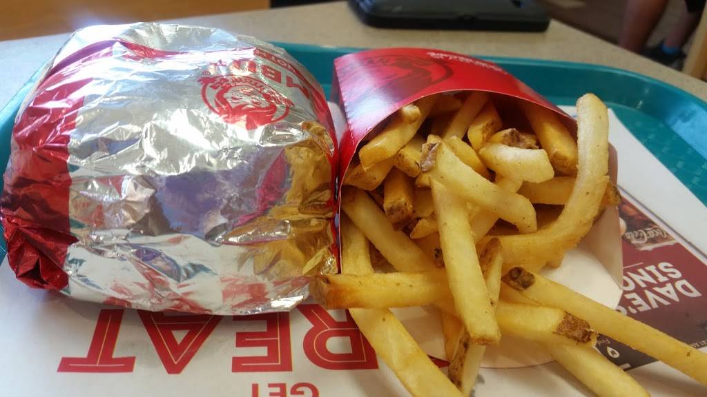 Wendys | restaurant | 875 S Val Vista Dr, Gilbert, AZ 85296, USA | 4806337994 OR +1 480-633-7994