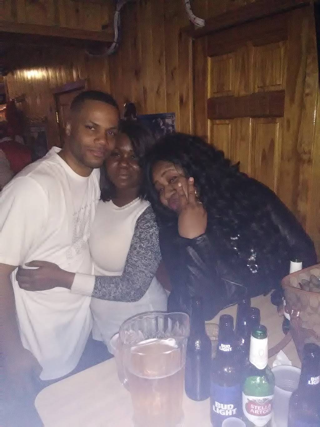 Our Corner Bar | restaurant | 2104 George St, La Crosse, WI 54603, USA | 6087839847 OR +1 608-783-9847