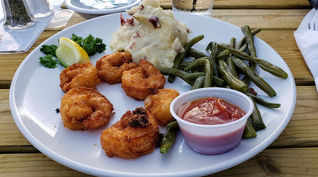 Sand Bay Trading Co. and Woody’s Grand Lake | restaurant | 14313 E Hwy #638, Presque Isle, MI 49777, USA | 9895950242 OR +1 989-595-0242