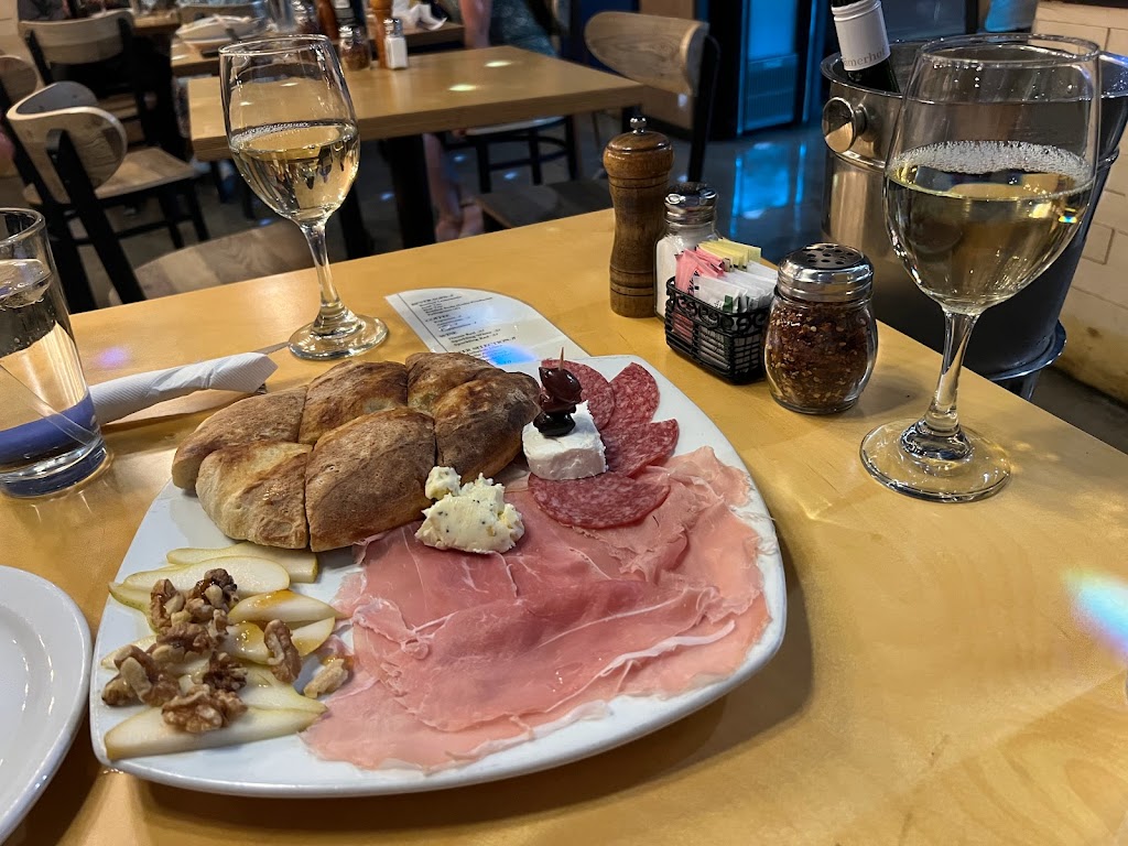 Cafe Italia Cimarron | restaurant | 7456 Cimarron Market Ave Suite C-2, El Paso, TX 79911, USA | 9152342309 OR +1 915-234-2309