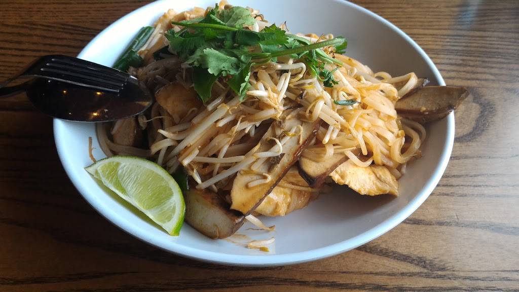 Pei Wei | restaurant | 43170 Grand River Ave, Novi, MI 48375, USA | 2486750040 OR +1 248-675-0040