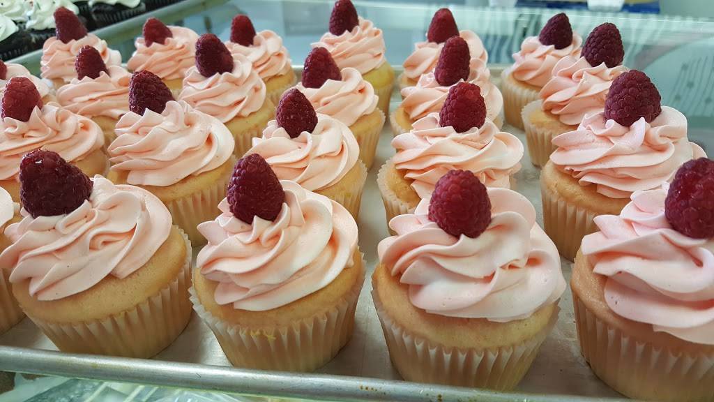 L.A. Sweets Bakery | restaurant | 148 N Main St, Washington, PA 15301, USA | 7242639891 OR +1 724-263-9891