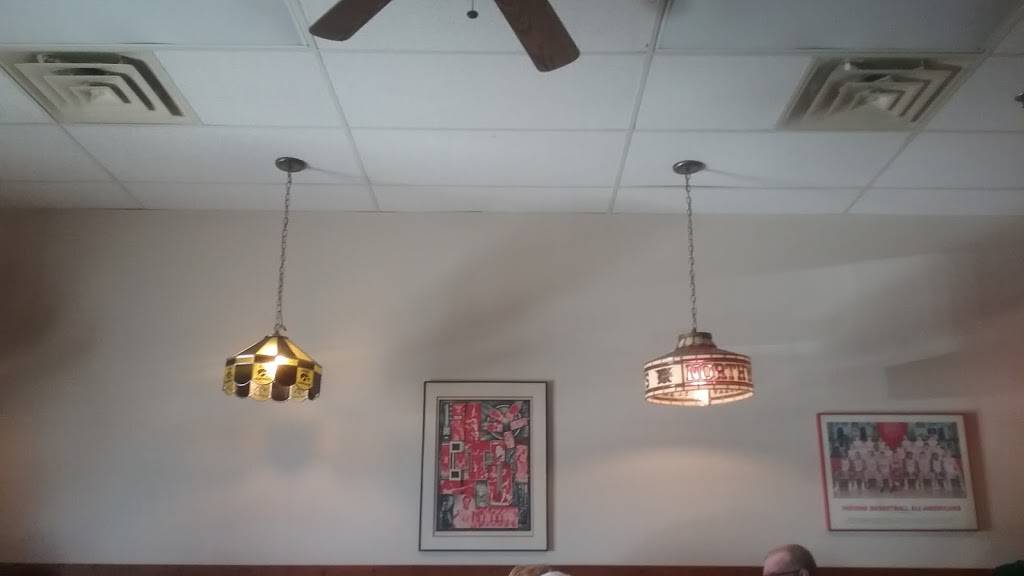 Hoosier Bar & Grill | night club | 4645 W Richland Plaza Dr, Bloomington, IN 47404, USA | 8129356333 OR +1 812-935-6333