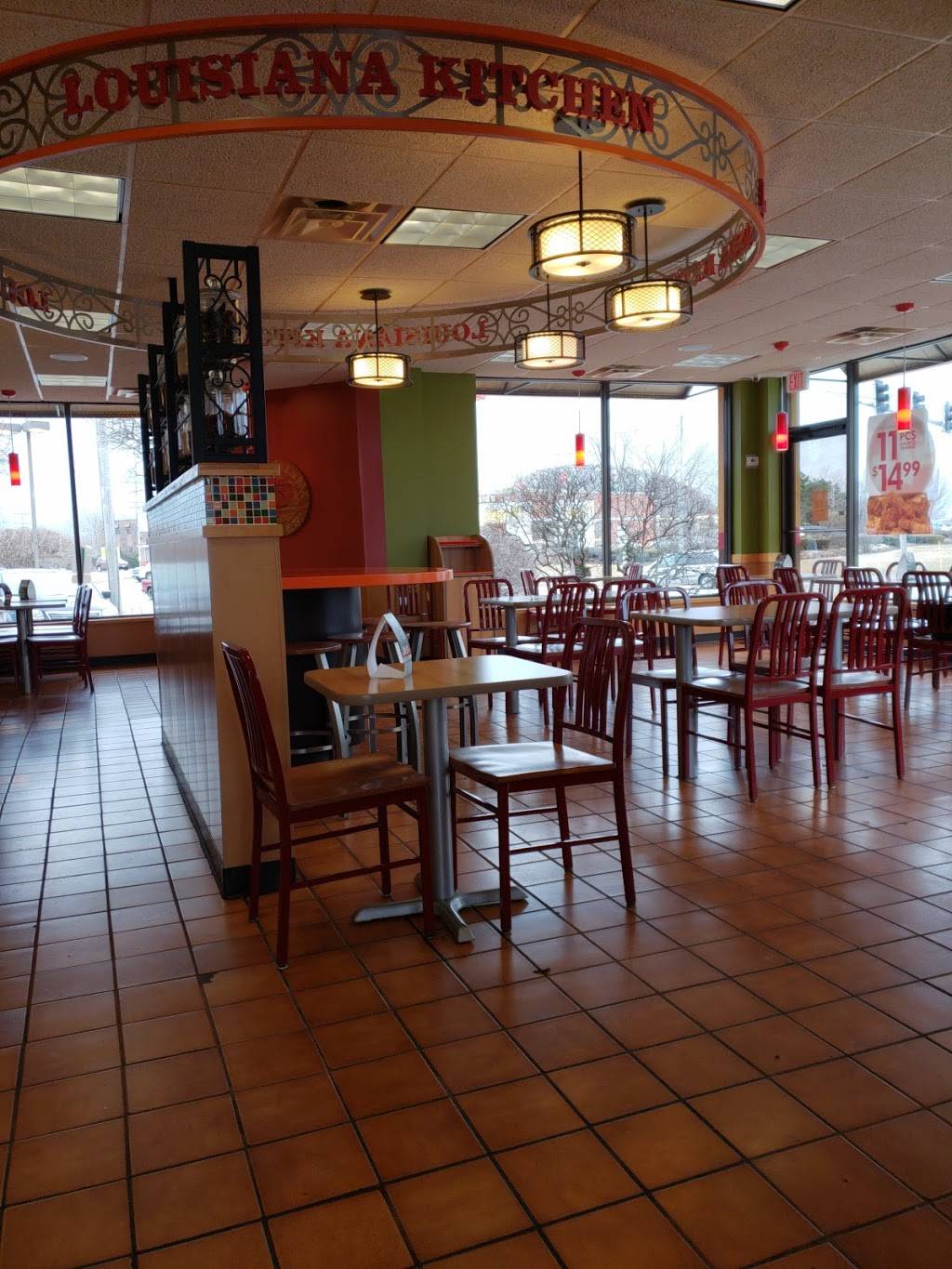 Popeyes Louisiana Kitchen | restaurant | 2141 Green Bay Rd, North Chicago, IL 60064, USA | 8476893810 OR +1 847-689-3810