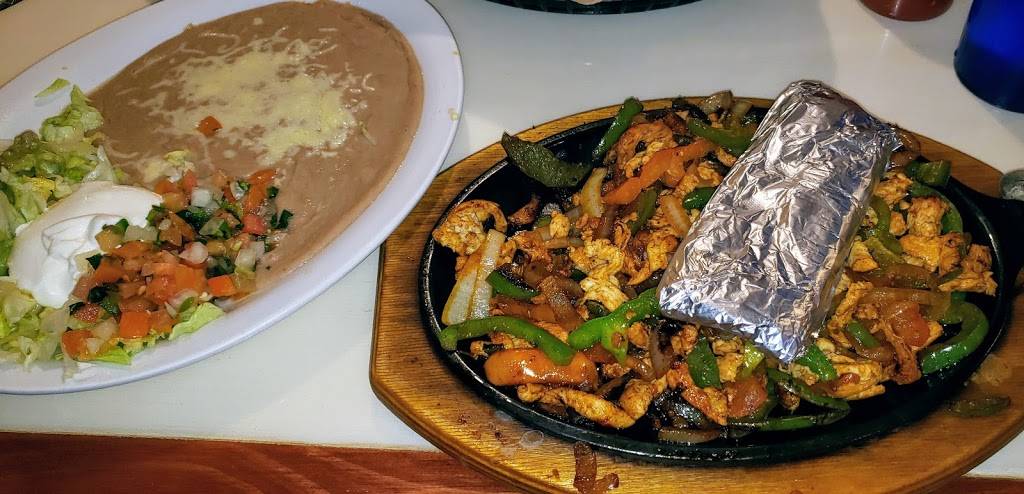 Los Tres Caminos | restaurant | 5147 S US Hwy 41, Terre Haute, IN 47802, USA | 8122980643 OR +1 812-298-0643