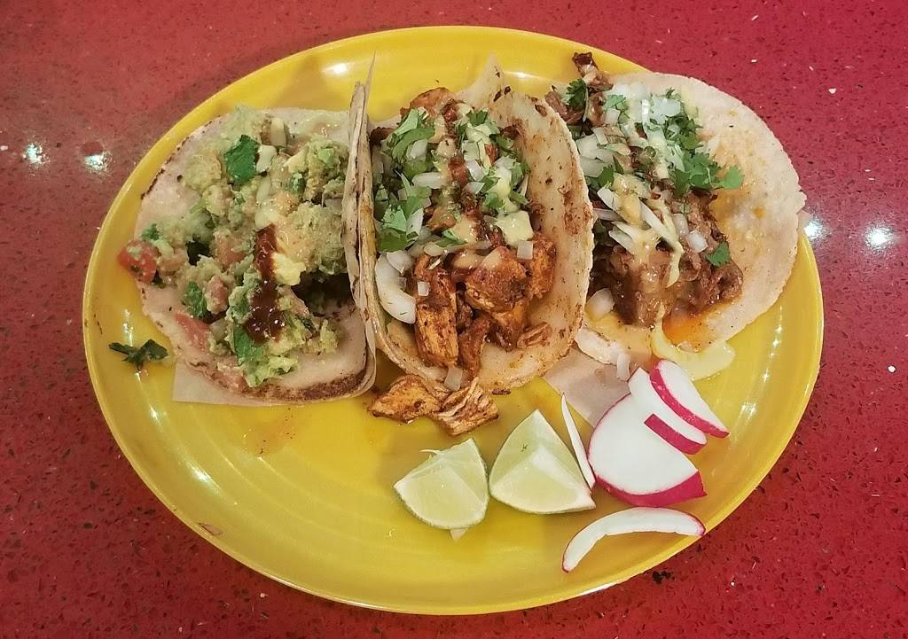 Uno Mas | restaurant | 2329 NE Glisan St, Portland, OR 97232, USA | 5032082764 OR +1 503-208-2764