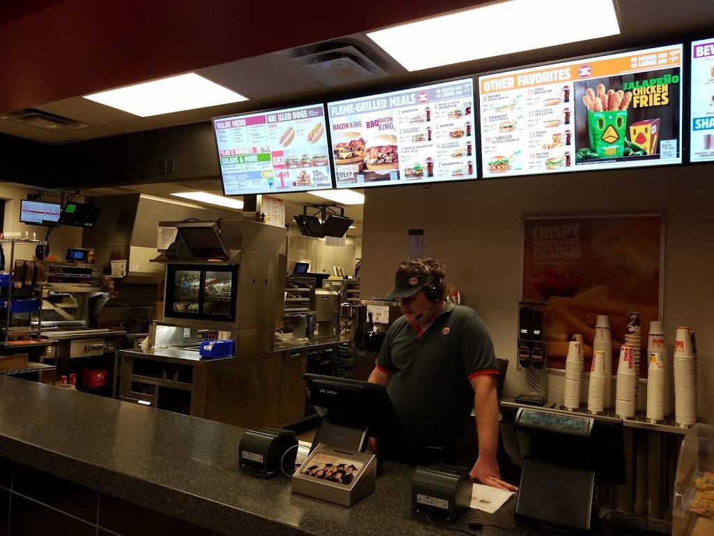 Burger King | restaurant | 1001 N Main St, Bandera, TX 78003, USA | 8303285052 OR +1 830-328-5052