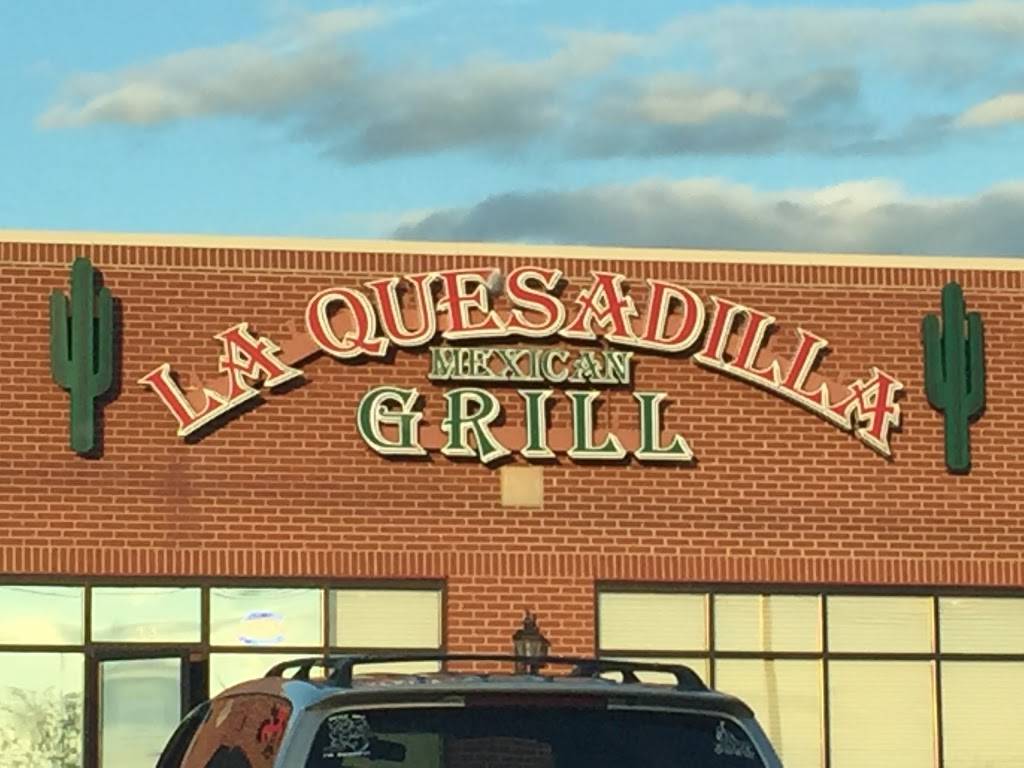La Quesadilla Mexican Grill | restaurant | 10033 Wicker Ave # 13, St John, IN 46373, USA | 2193657357 OR +1 219-365-7357