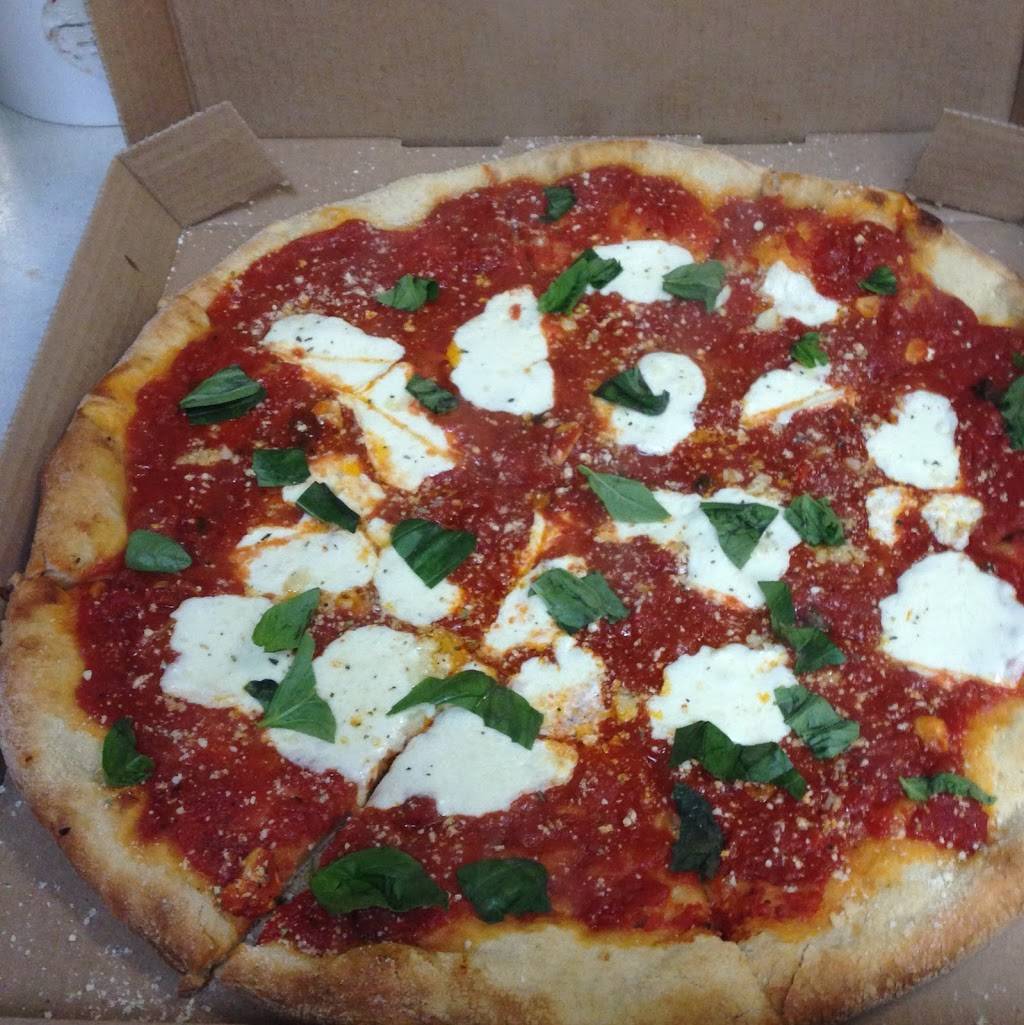 Luigis Pizza and Pasta | meal takeaway | 3005 Mt Carmel Ave, Glenside, PA 19038, USA | 2158852814 OR +1 215-885-2814
