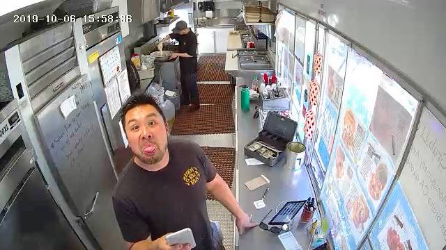 Adams Grub Truck | restaurant | 601 Mission Bay Boulevard South, San Francisco, CA 94158, USA | 4155059729 OR +1 415-505-9729