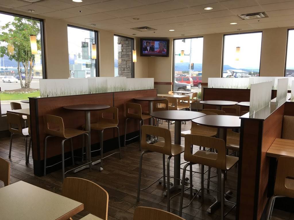 Wendys | restaurant | 2323 E 5th Ave, Anchorage, AK 99501, USA | 9072798271 OR +1 907-279-8271