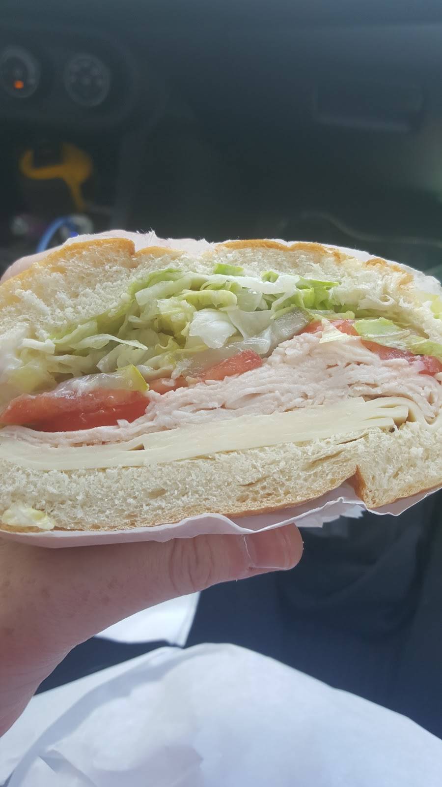 Swiches | restaurant | 1196 Farmington Ave, Berlin, CT 06037, USA | 8608286554 OR +1 860-828-6554