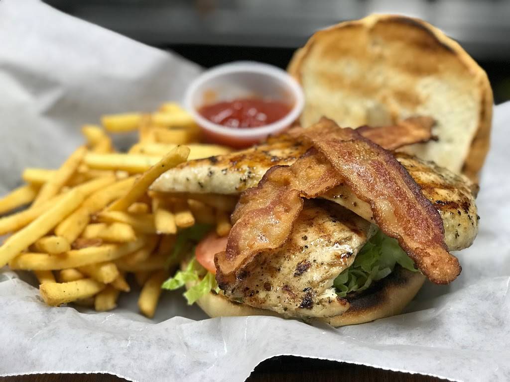 Nic’s Hometown Tavern | restaurant | 180 NJ-36, Keansburg, NJ 07734, USA | 7327692200 OR +1 732-769-2200