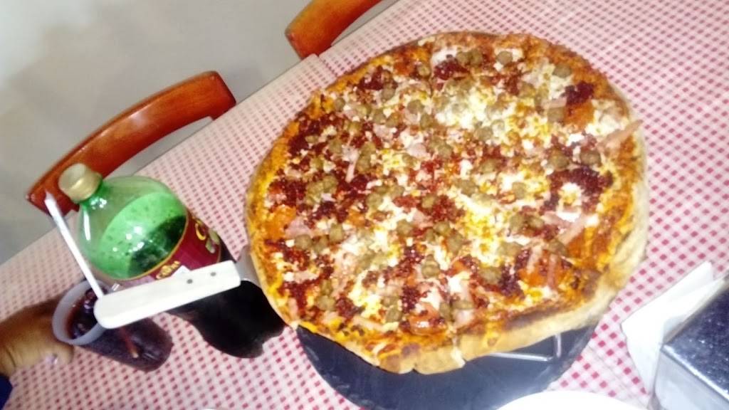 Pizza Club | restaurant | Calle Novena 818, Colas Delmatamoros, 22204 Tijuana, B.C., Mexico | 016646297156 OR +52 664 629 7156