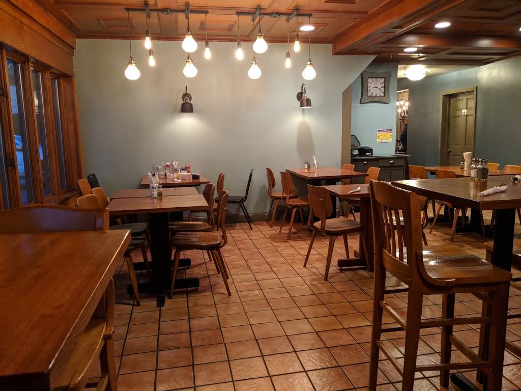 Rogers Family Restaurant | restaurant | 1229 Wilbur Ave, Somerset, MA 02725, USA | 5086780201 OR +1 508-678-0201