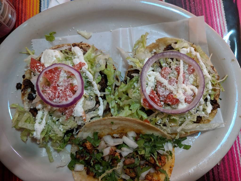 Moctezumas Mexican Restaurant | restaurant | 684 Belmont Ave, Springfield, MA 01108, USA | 4133177977 OR +1 413-317-7977