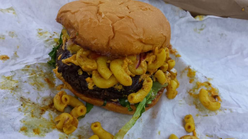 Arlos | restaurant | 900 Red River, Austin, TX 78702, USA | 5128401600 OR +1 512-840-1600