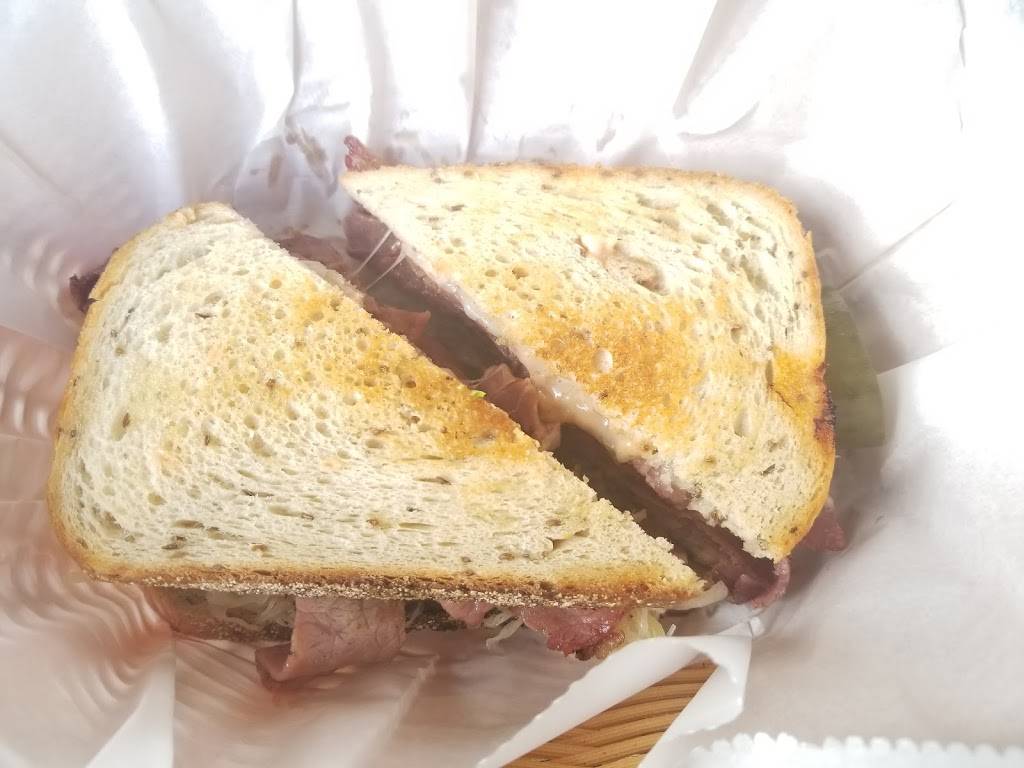 Lyns Gracious Goodness | restaurant | 2306 Whitesburg Dr, Huntsville, AL 35801, USA | 2565332607 OR +1 256-533-2607