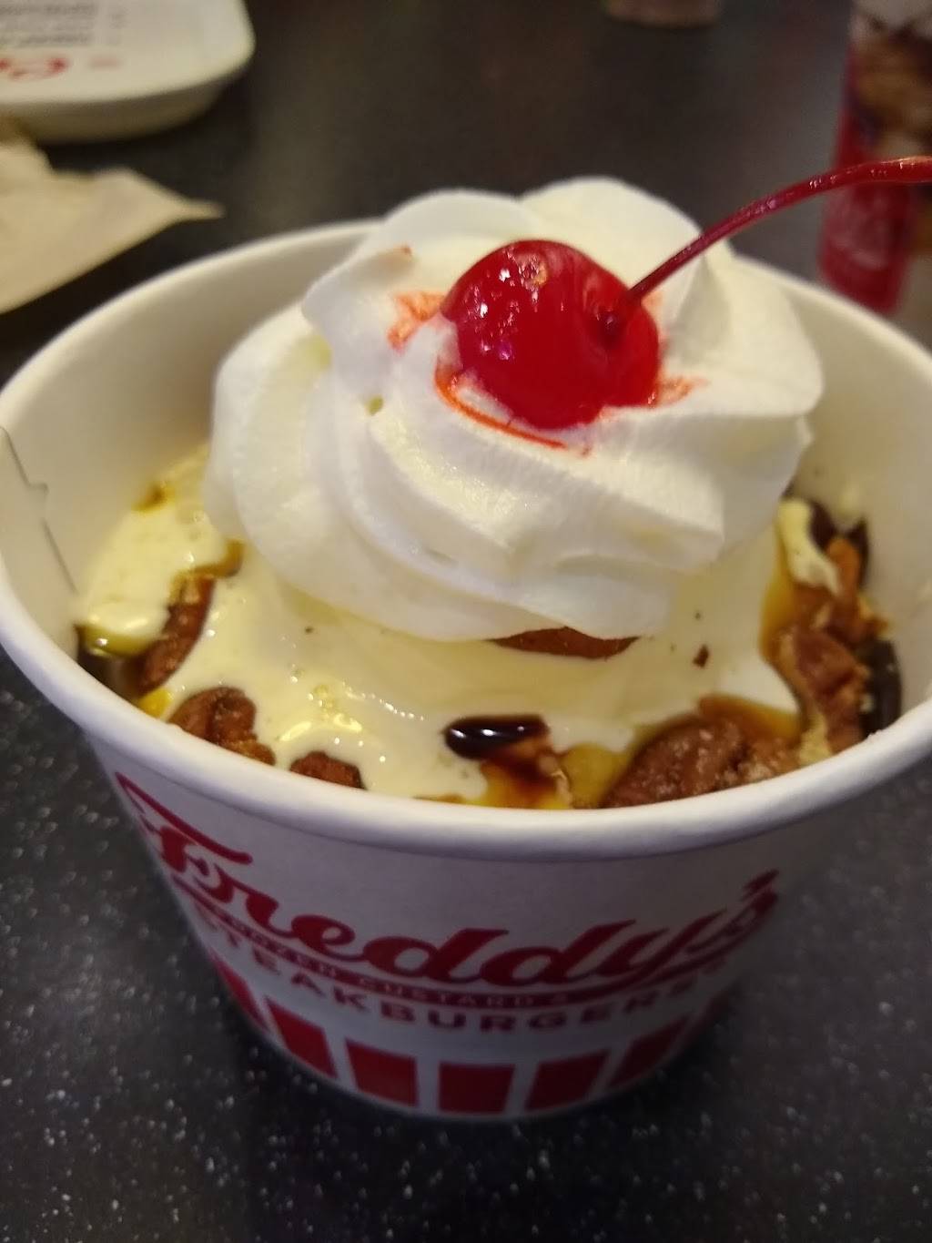 Freddys Frozen Custard & Steakburgers | restaurant | 120 E Main St, Cartersville, GA 30121, USA | 7703348676 OR +1 770-334-8676