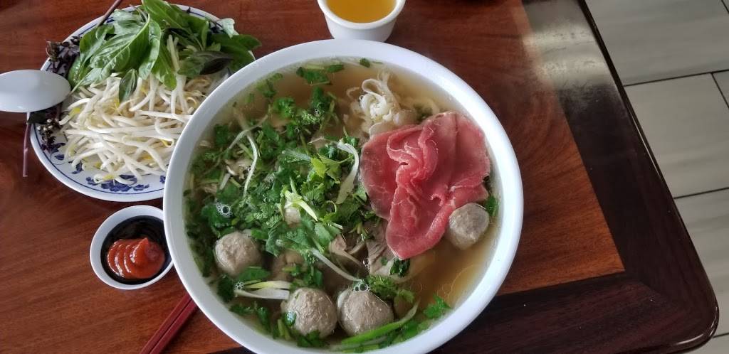 Pho Hoang Van | restaurant | 72 S Park Victoria Dr, Milpitas, CA 95035, USA | 4089461937 OR +1 408-946-1937