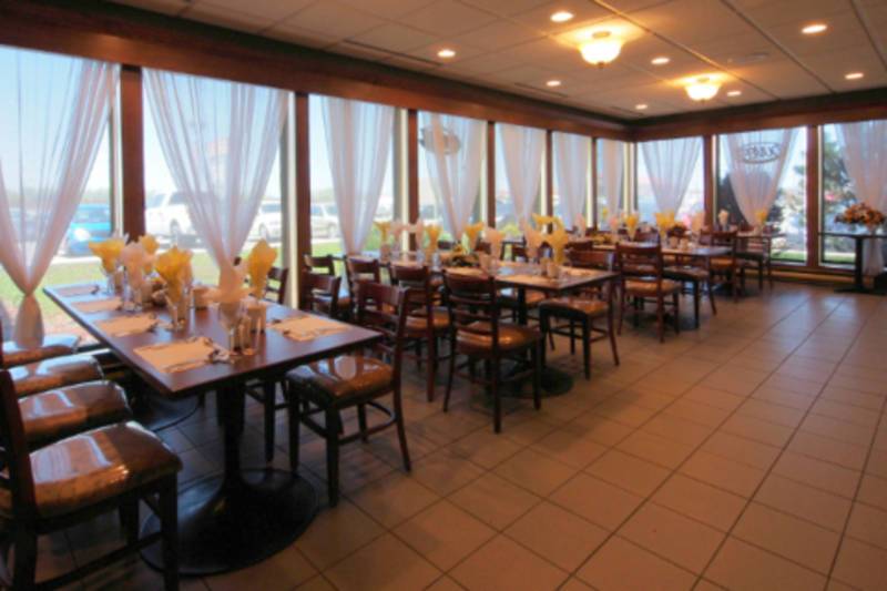 Restaurant la Porte de la Mauricie | restaurant | 4 Route Sainte Anne O, Yamachiche, QC G0X 3L0, Canada | 8192289434 OR +1 819-228-9434
