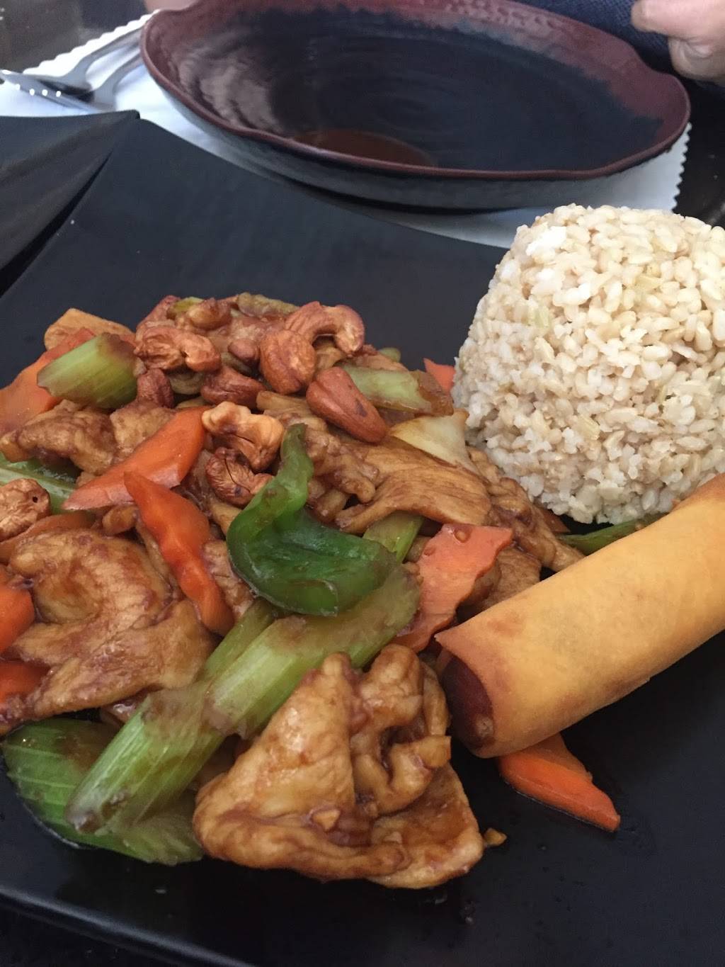 Shanghai Bistro | restaurant | 22919 Ventura Blvd, Woodland Hills, CA 91364, USA | 8182251698 OR +1 818-225-1698