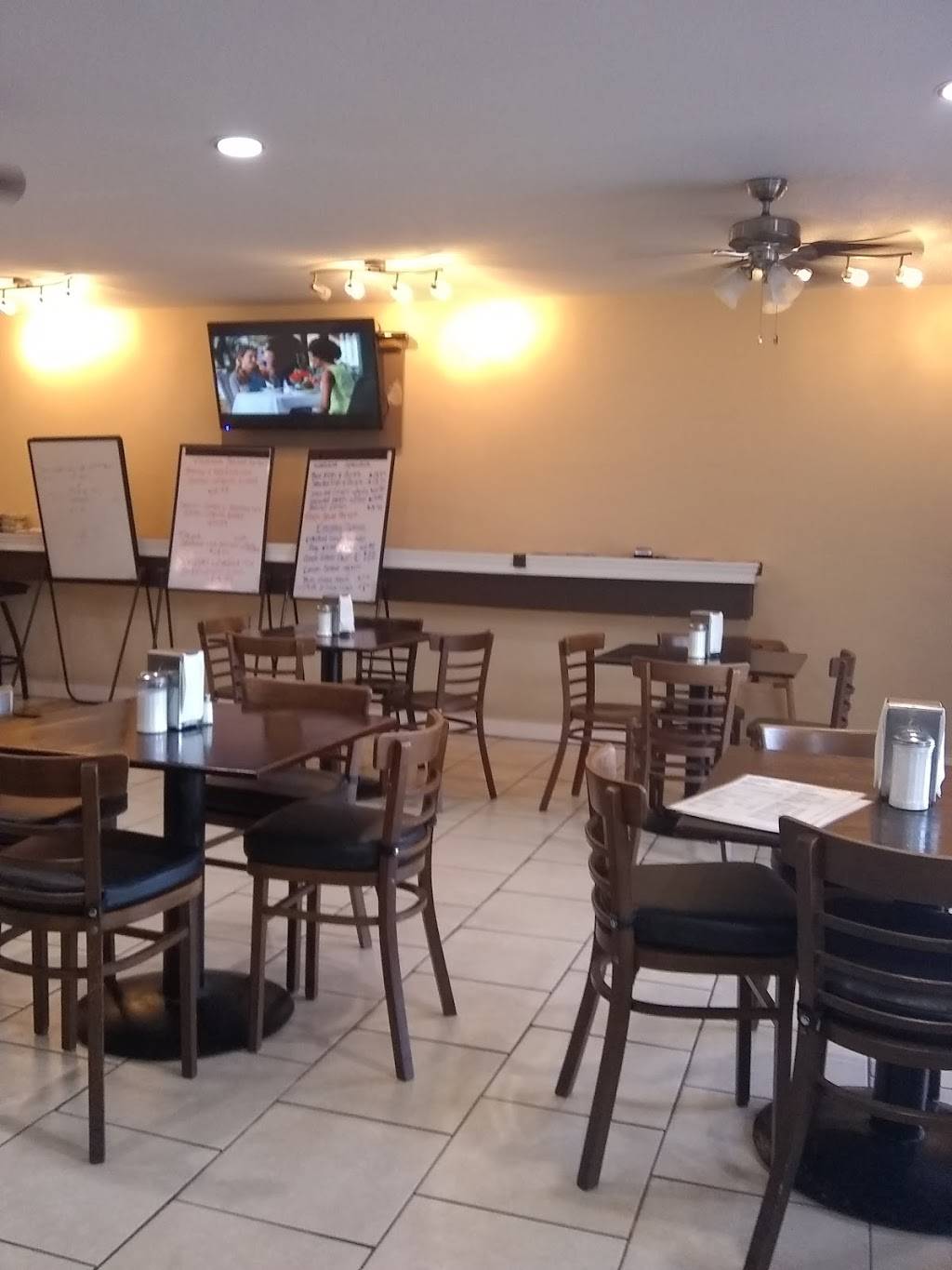 Fabulous Soul Food | restaurant | 4924 Pembroke Rd #8110, Hollywood, FL 33021, USA | 9544047389 OR +1 954-404-7389