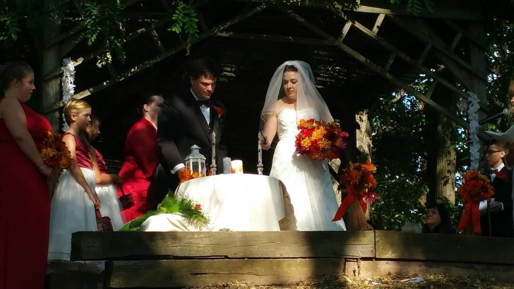 Carmens Country Inn and Gardens | restaurant | 364 Freedom Rd, Drums, PA 18222, USA | 5704553700 OR +1 570-455-3700