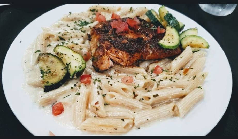 Picassos Seafood & Pasta | restaurant | 6110 Macon Rd, Memphis, TN 38134, USA | 9016727449 OR +1 901-672-7449