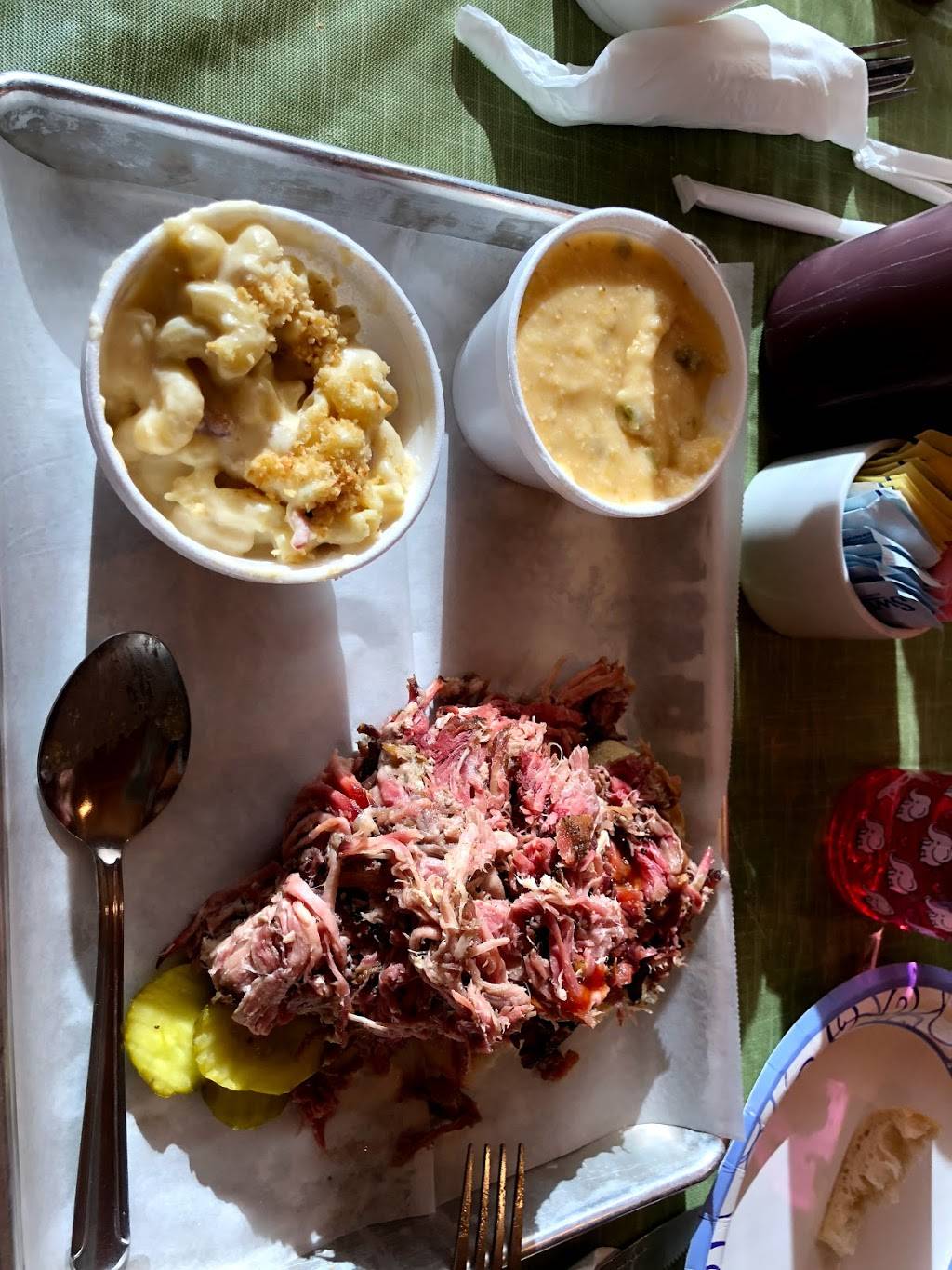 Blacks Smokehouse | restaurant | 1528 Blue Ridge Blvd, Seneca, SC 29672, USA | 8647844599 OR +1 864-784-4599