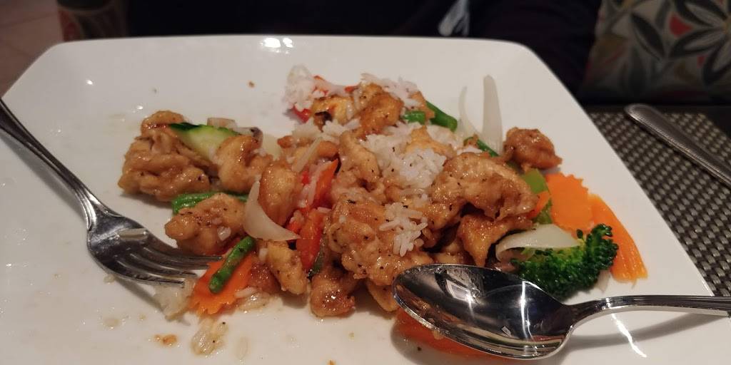 Moon River Thai Bistro | restaurant | 9211-1 N Tryon St, Charlotte, NC 28262, USA | 9802367495 OR +1 980-236-7495