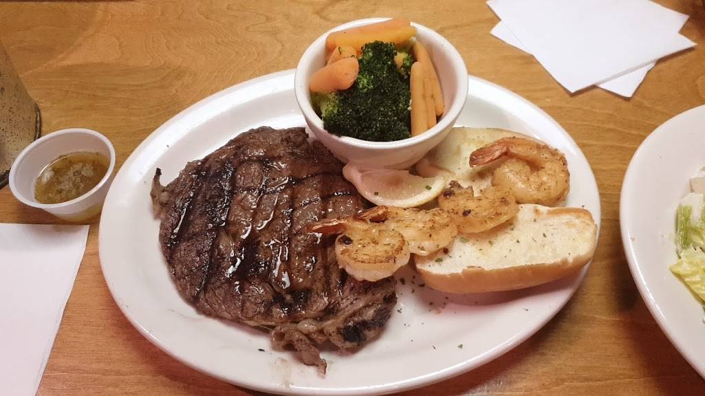 Texas Roadhouse | restaurant | 201 E Turner St, Terre Haute, IN 47802, USA | 8122343378 OR +1 812-234-3378
