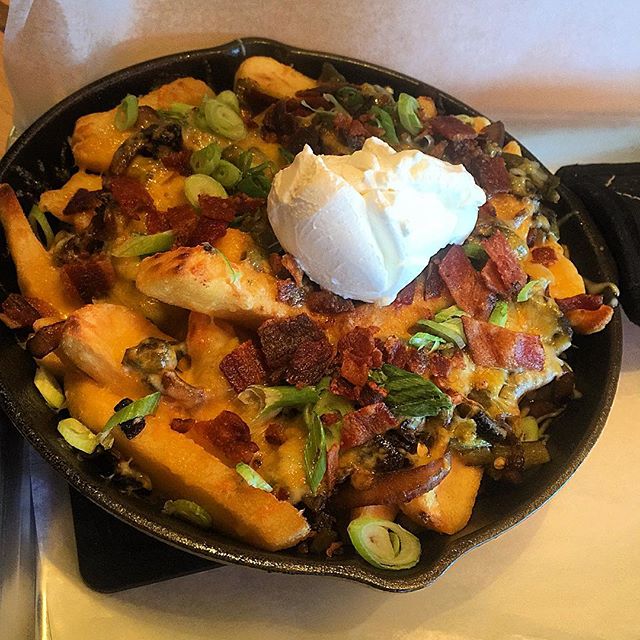 Southside Tavern | restaurant | 117 S San Francisco St, Flagstaff, AZ 86001, USA | 9282661773 OR +1 928-266-1773