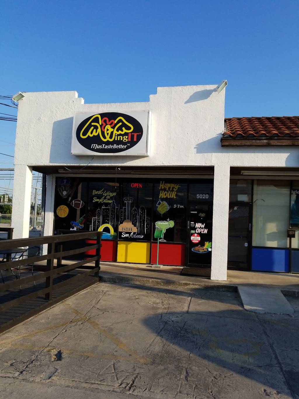 WingIT | restaurant | 5020 Old Seguin Rd #8, San Antonio, TX 78219, USA | 2109003097 OR +1 210-900-3097