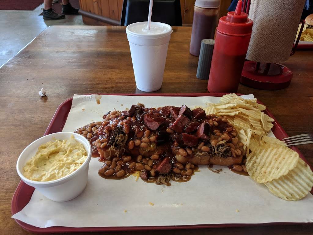 Smokey Racks BBQ | restaurant | 1002 S Broadway St, Pittsburg, KS 66762, USA | 6202327675 OR +1 620-232-7675