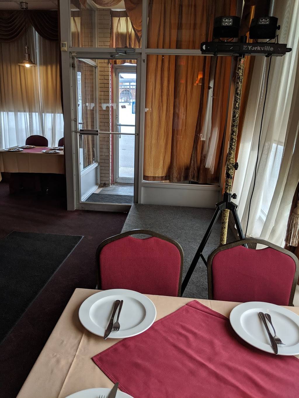 Aragvi Restaurant | restaurant | 2006 Hwy 7 West #1, Concord, ON L4K 1W6, Canada | 9055975197 OR +1 905-597-5197