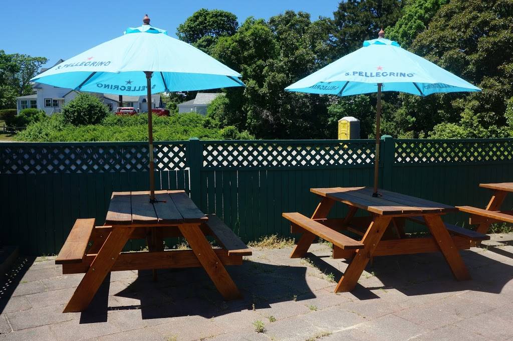 Scribanos Italian Market & Deli | restaurant | 302 MA-28, Harwich Port, MA 02646, USA | 7744087701 OR +1 774-408-7701