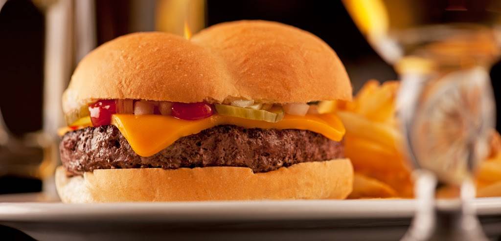 Krolls South Loop | restaurant | 1736 S Michigan Ave, Chicago, IL 60616, USA | 3122351400 OR +1 312-235-1400