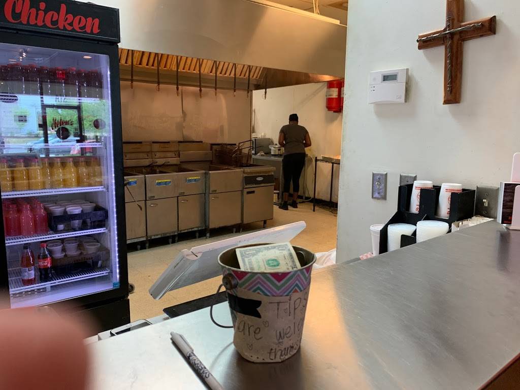 Helens Hot Chicken Murfreesboro | restaurant | 2042 Lascassas Pike a12, Murfreesboro, TN 37130, USA | 6153968779 OR +1 615-396-8779