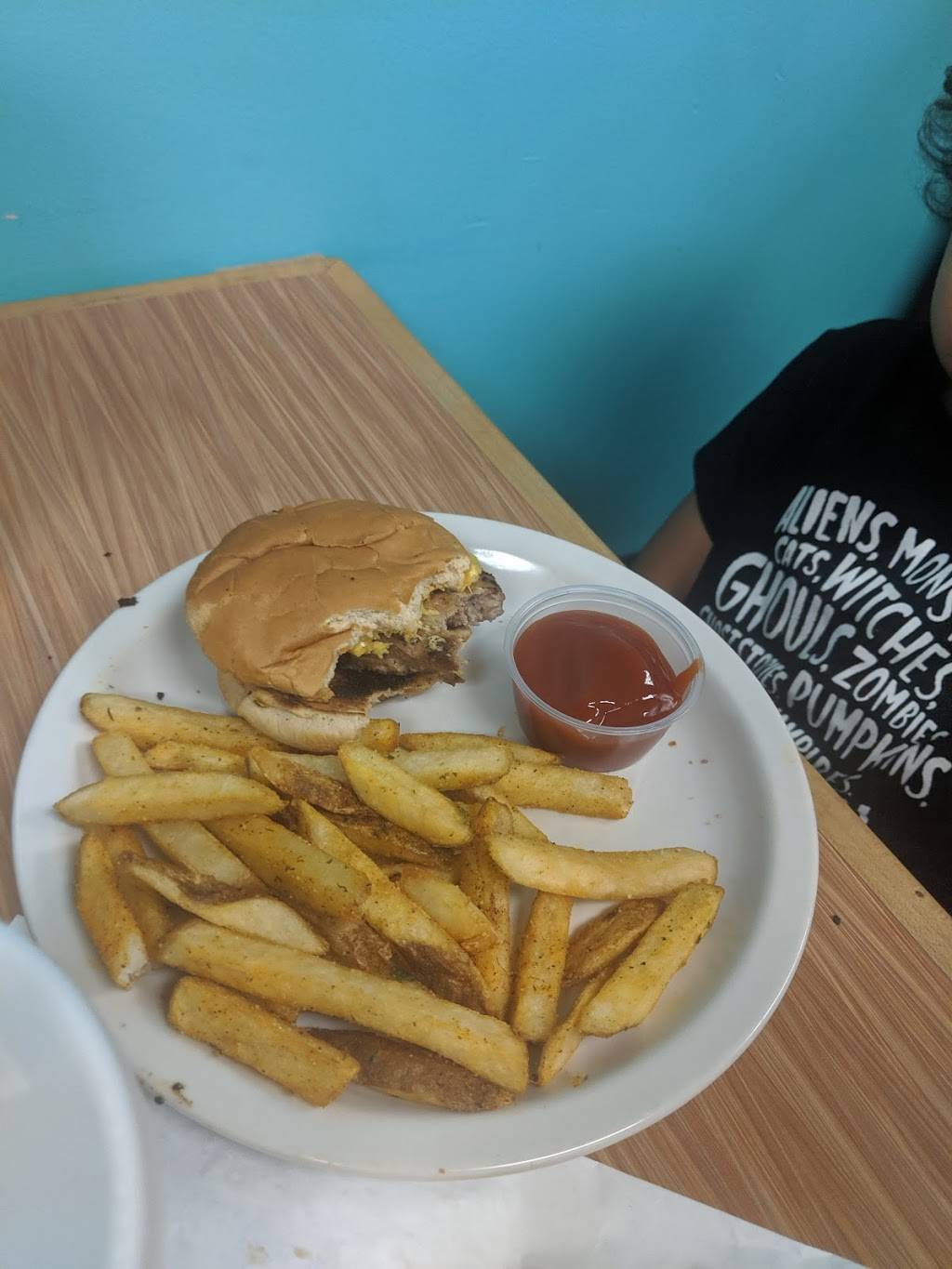 Flava Shack Seafood | restaurant | 8942 Mid S Dr, Olive Branch, MS 38654, USA | 6628928182 OR +1 662-892-8182