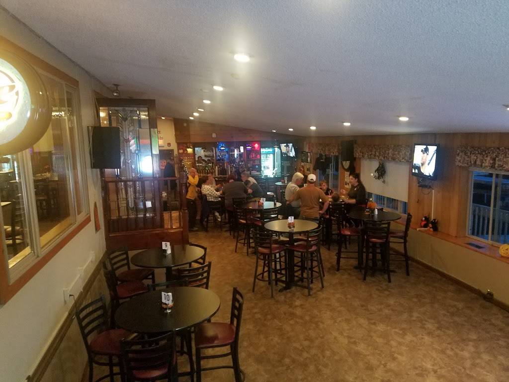 Beech Mountain Lakes Restaurant | restaurant | 1 Burke Dr, Drums, PA 18222, USA | 5707883101 OR +1 570-788-3101