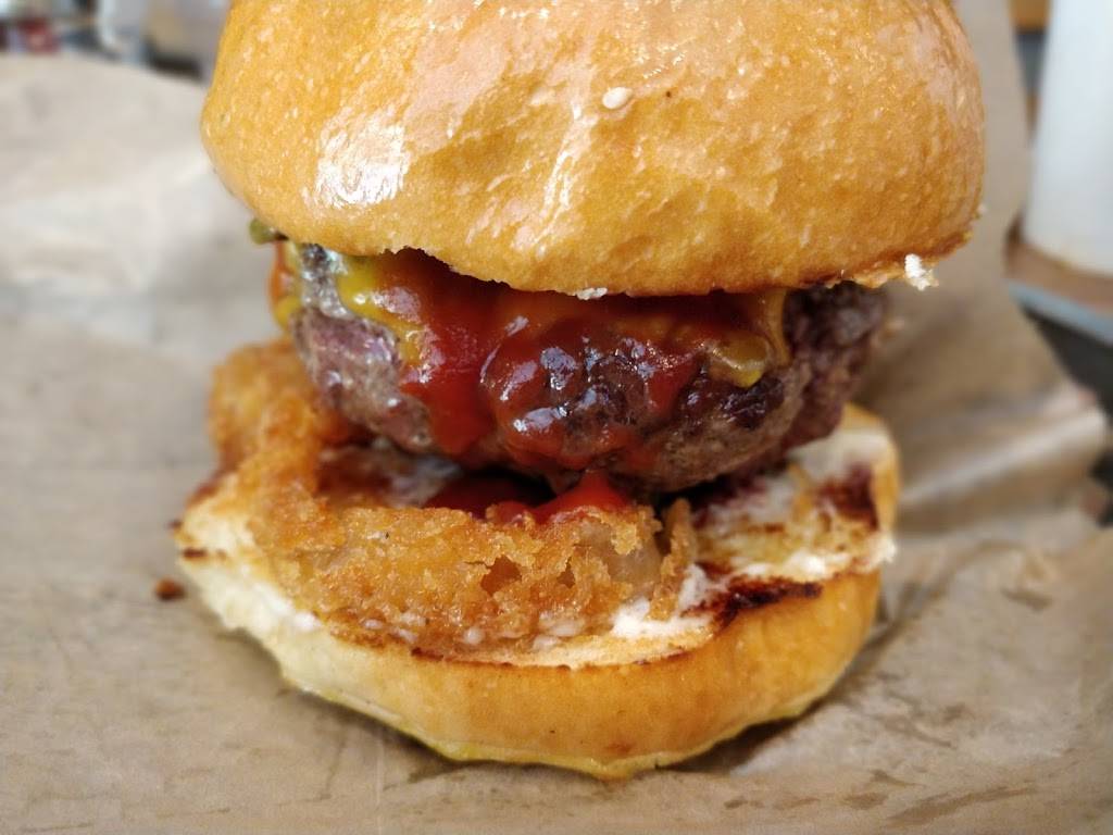 The Fix Burger | restaurant | 2520 Hyperion Ave, Los Angeles, CA 90027, USA | 3236618494 OR +1 323-661-8494